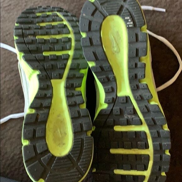 EUC WOMEN’S 11.5 NIKE DUAL FUSION ST TENNIS SHOES - Picture 3 of 7